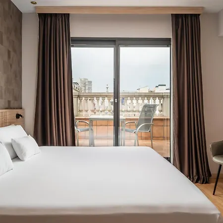 Hotel Petit Palace Eixample 4*