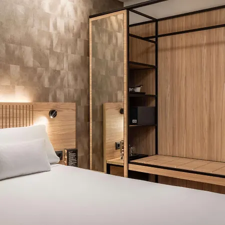 Petit Palace Eixample 4*