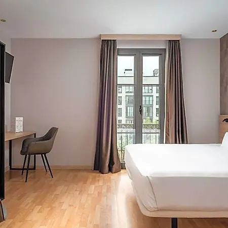 Petit Palace Eixample 4*
