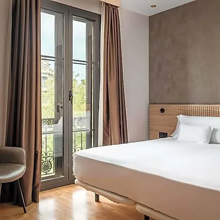 Hotel Petit Palace Eixample 4*