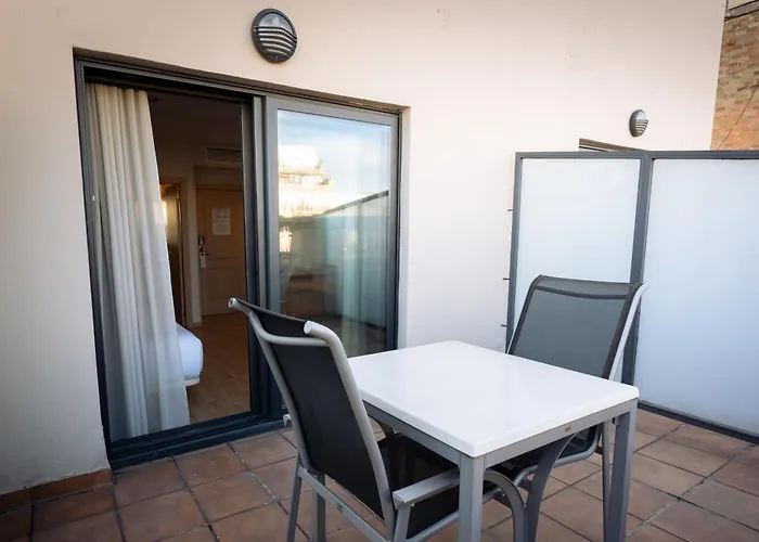 Petit Palace Eixample Hotel